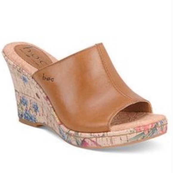 B.O.C Born Wedge Leather Sandals Size 9